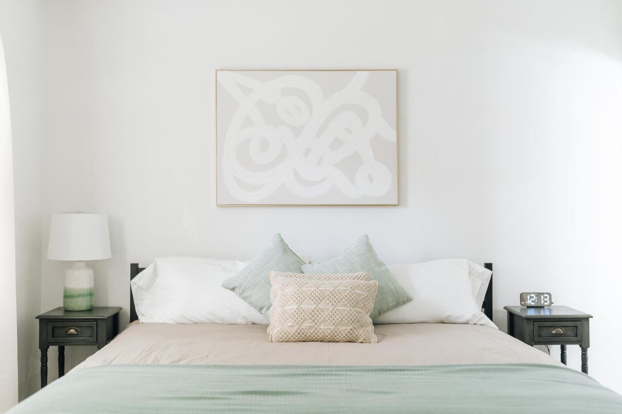 Tranquil Luxury: Modern Comfort! Lynchburg Luaran gambar