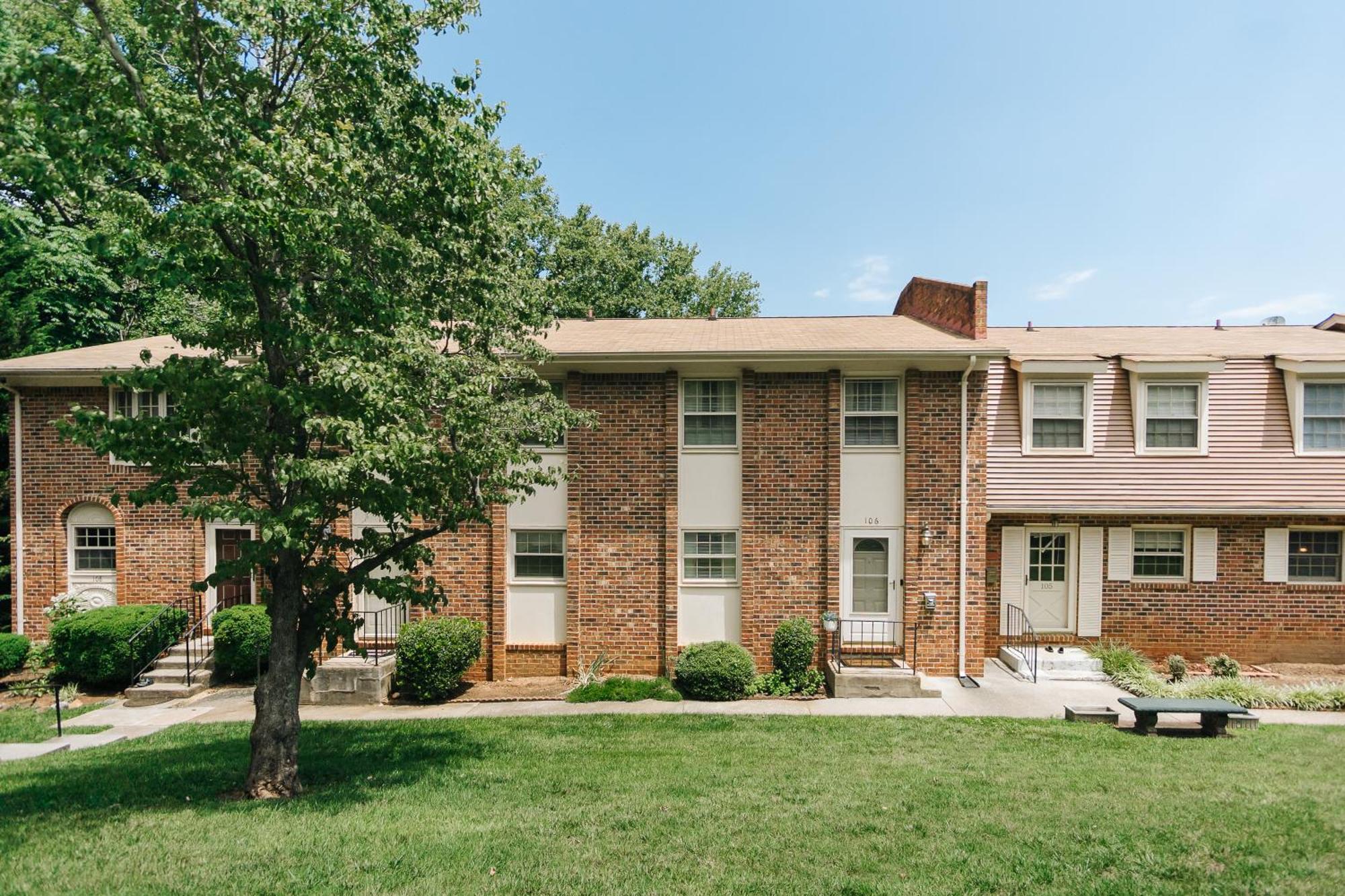 Tranquil Luxury: Modern Comfort! Lynchburg Luaran gambar